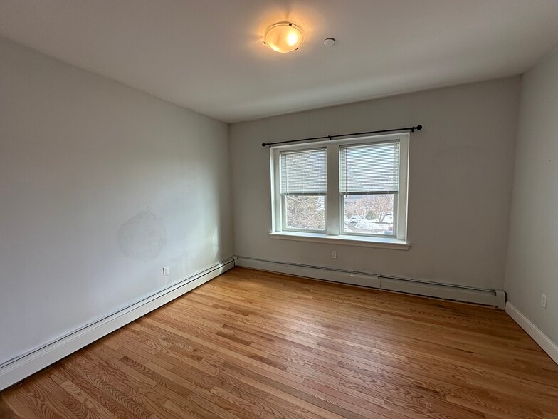 Building Photo - 231 Lafayette St