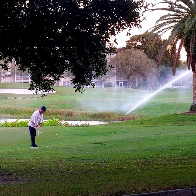 Building Photo - 9470 Poinciana Pl