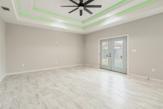 Building Photo - 203 Javier Dr