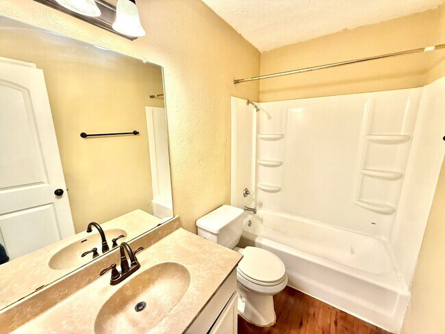 Building Photo - 8811 Schick Rd