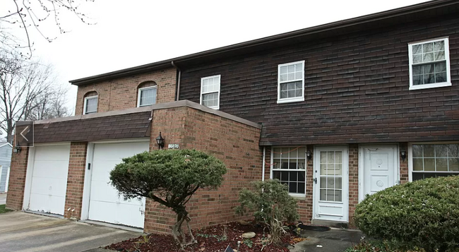 Primary Photo - 13974 Oakbrook Dr