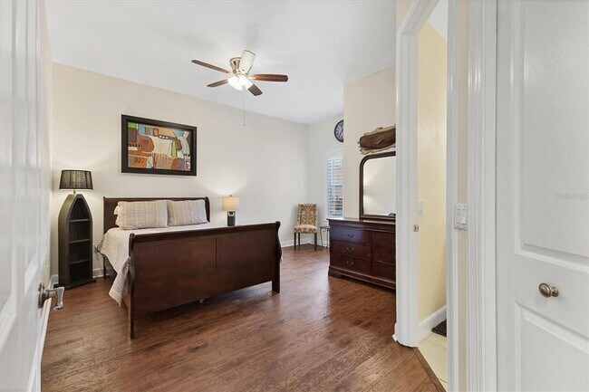 Building Photo - 5425 46th Ct W