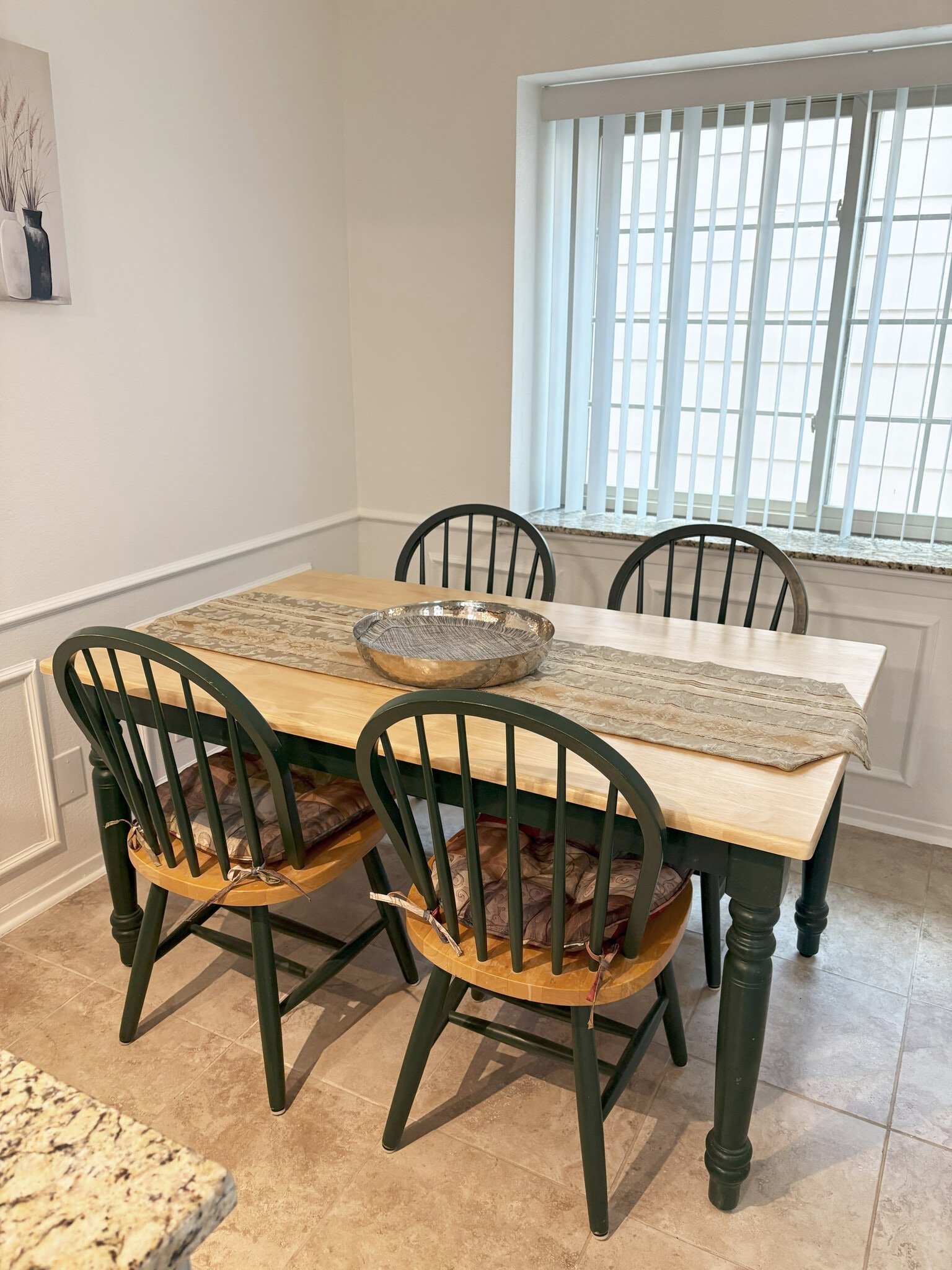 Kitchen - 7500 Callaghan Rd