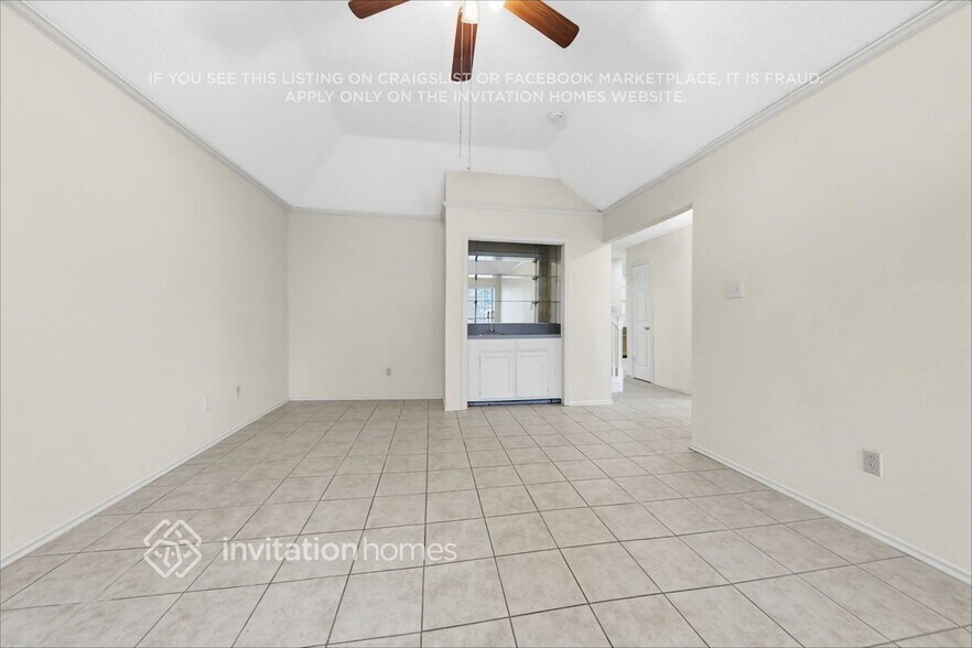 Building Photo - 10514 Wayward Wind Ln