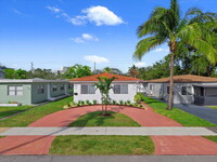 Building Photo - 1633 Dewey Street Apt #1, Hollywood, FL 33...