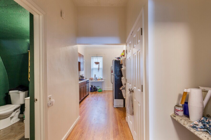 Building Photo - 6644 Gravois Ave