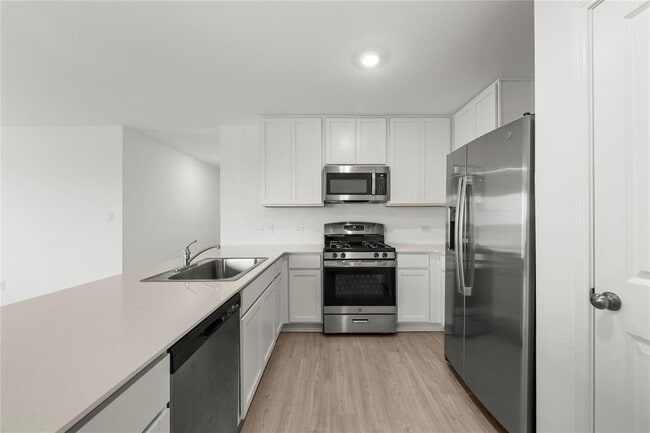 Building Photo - 11200 Loch Erie Cv