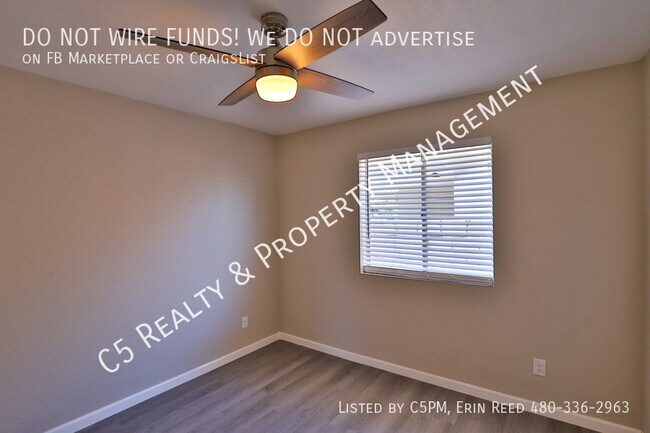 Building Photo - 732 E Hampton Ave