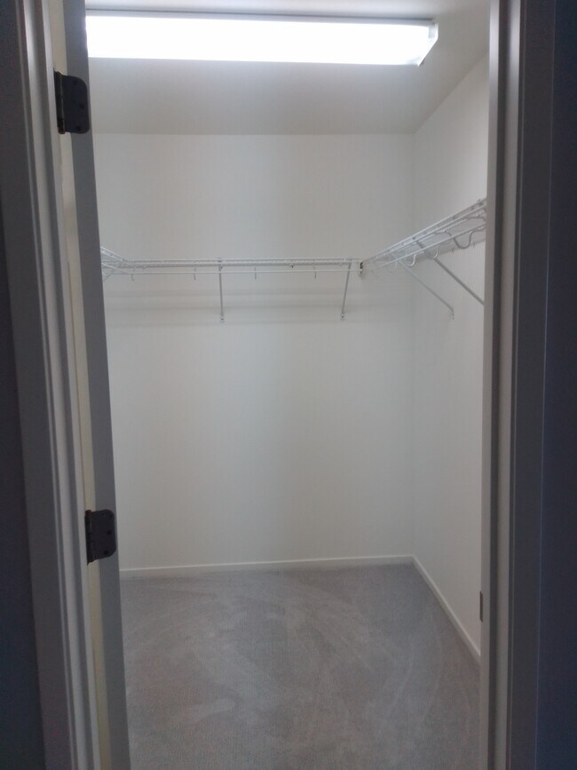 Building Photo - 377 Gold Hills Dr