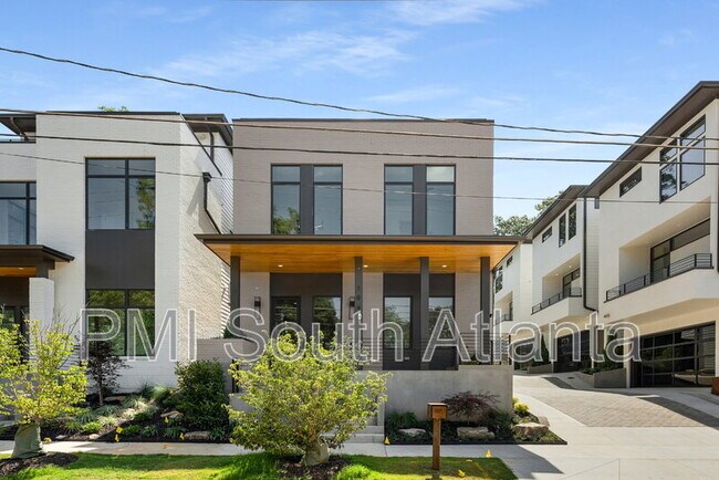 Building Photo - 194 E Lake Terrace SE