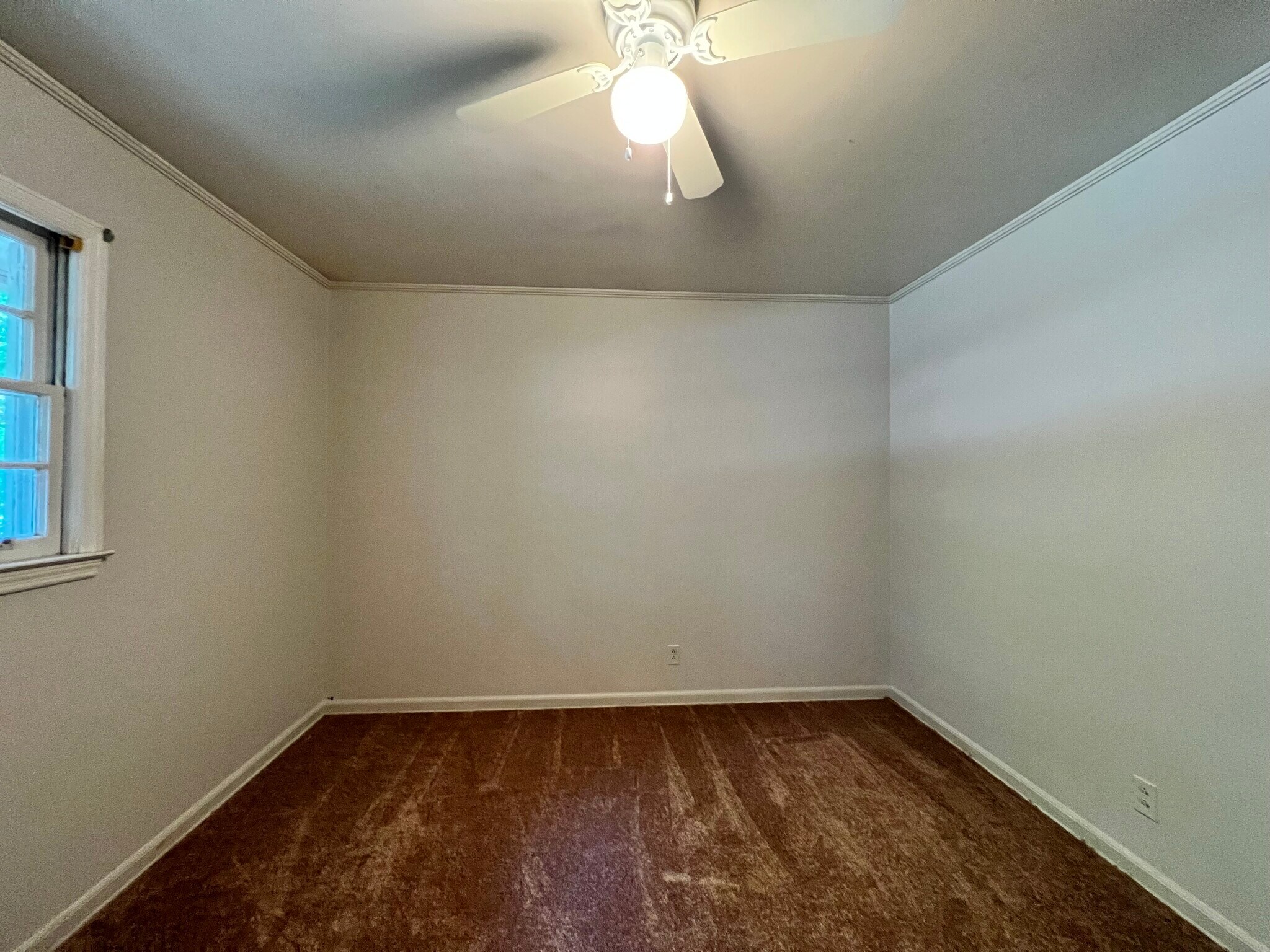 Building Photo - 4129 Meadowbrook Dr