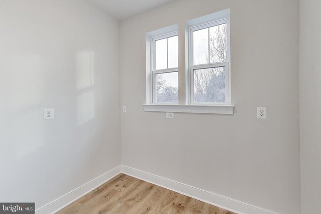 Building Photo - 3897 Hillview Ct