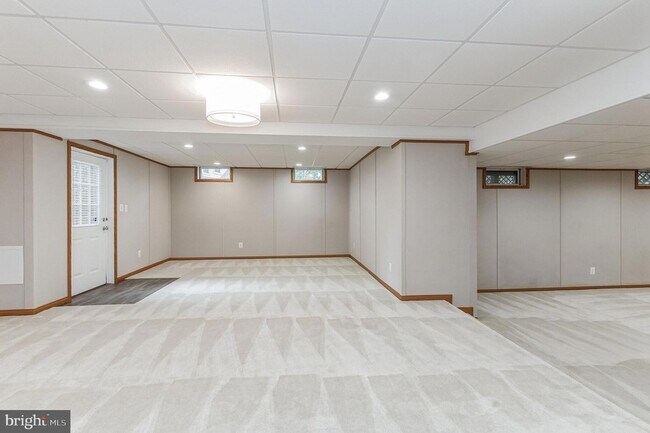 Building Photo - 43179 Allenby Way