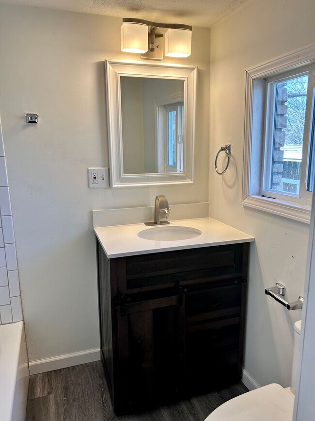 Building Photo - Remodeled Home In Patrick Henry/Edison School District!