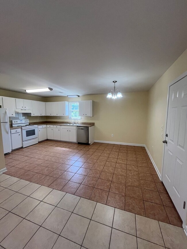 Building Photo - 3943 Greenpond Rd