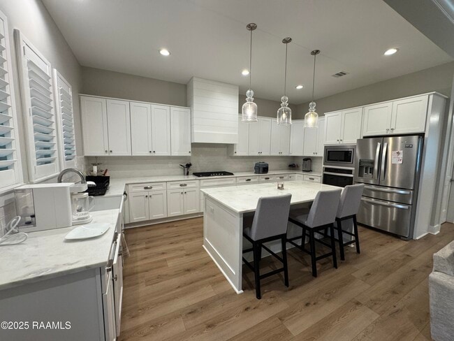 Building Photo - 306 Abercrombie Wy