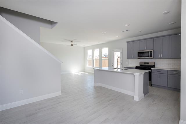 Building Photo - 1214 Aruba Ave