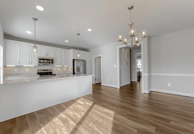 Building Photo - Sullivan Lane