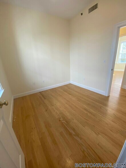 Building Photo - 9 Gardner Terrace