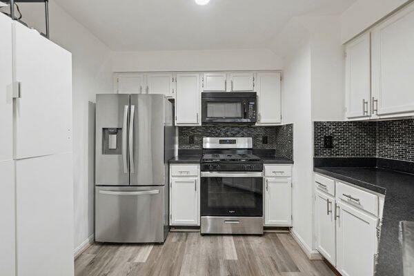 Building Photo - 4046 Chetham Wy