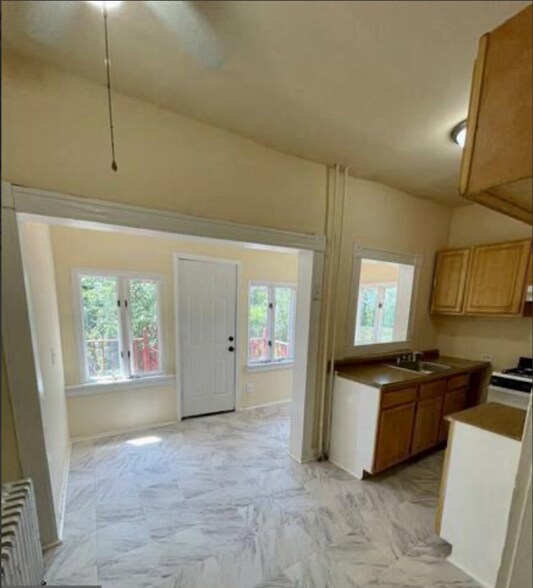 Building Photo - 509 Richwood Ave