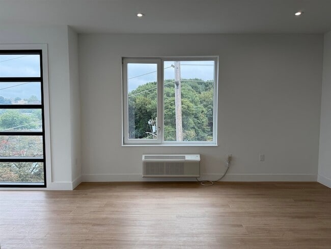 Building Photo - 3309 Liberty Ave