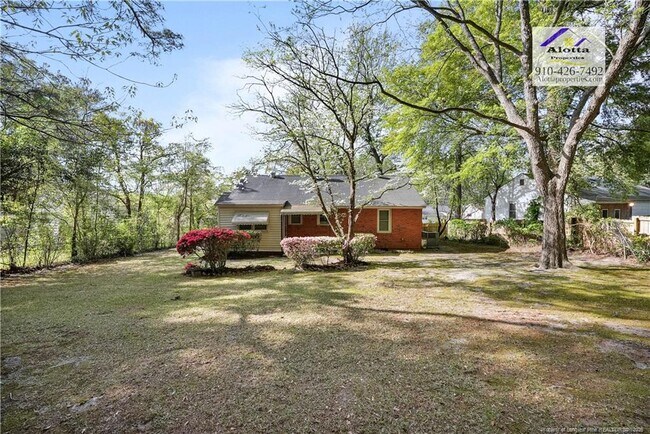 Building Photo - 2054 Osceola Dr