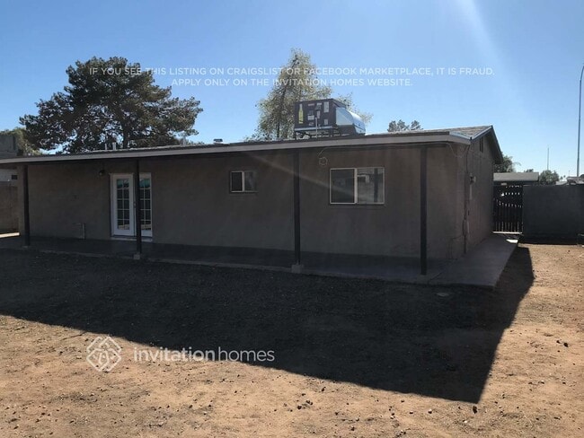 Building Photo - 430 E Harmony Ave