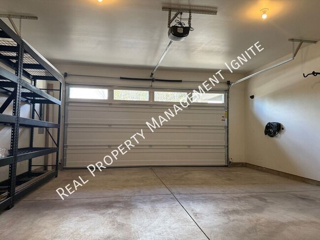 Building Photo - 2242 NW Reserve Camp Ct