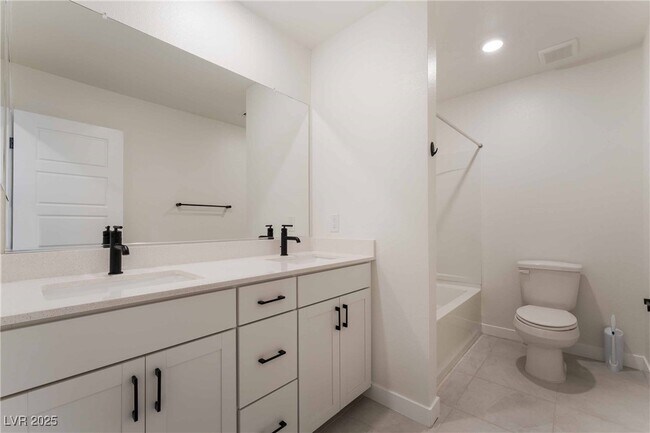 Building Photo - 10613 Adobe Ranch St