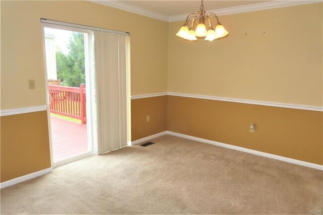 Building Photo - 6810 Hunt Dr