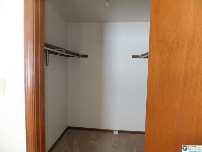 Building Photo - 1207 Kressler Rd