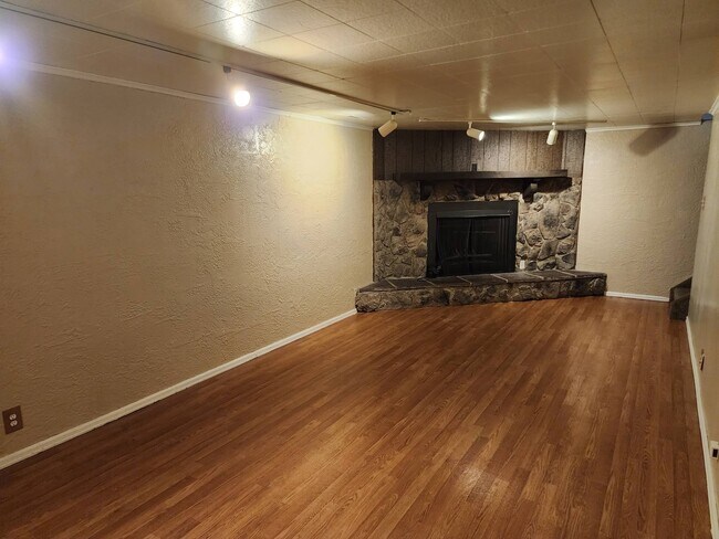 Building Photo - 2618 N Prospect St