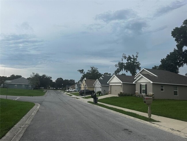 Building Photo - 187 NW 45th Loop