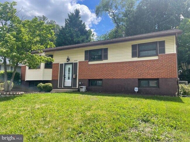 Building Photo - 5515 Helmont Dr