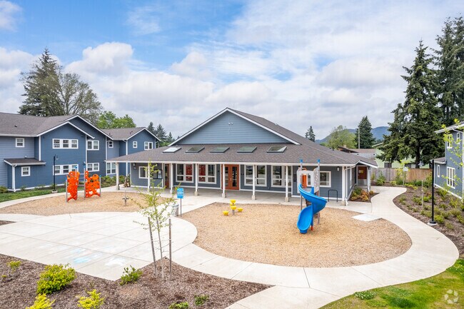 Exterior - Hayden Bridge