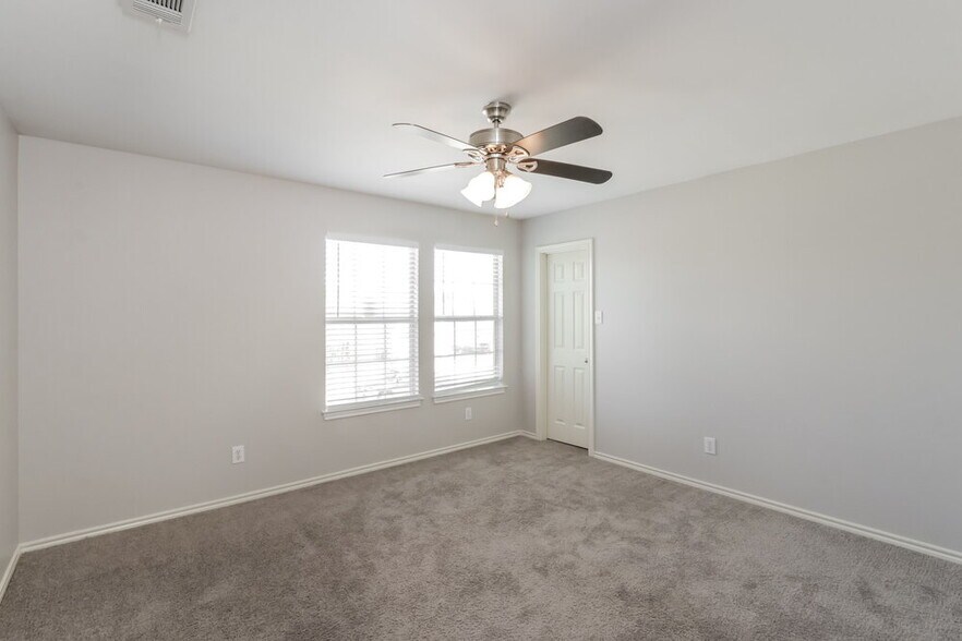 Building Photo - 3505 Vicki Ln