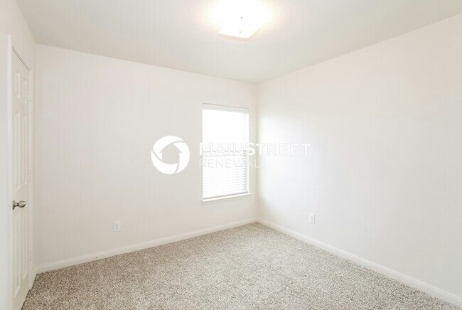 Building Photo - 4 Bedroom Pet-Friendly Home in NEWARK, TX with Main Street Renewal