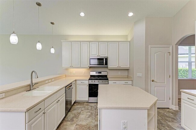 Building Photo - 337 Snapdragon Loop