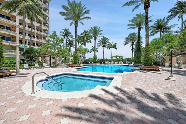 Building Photo - 13637 Deering Bay Dr