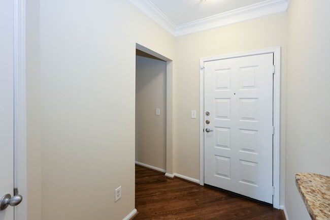 Building Photo - Villa Sonoma Brookhaven