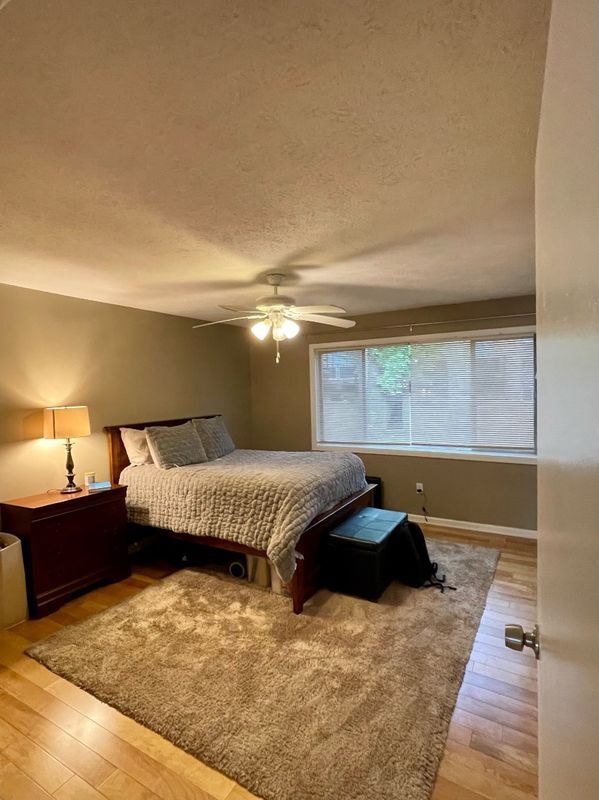 Building Photo - 115 Biscayne Dr NW