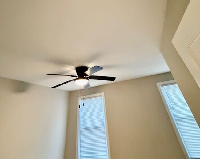 Building Photo - Highly Sought After City Neighborhood! Belair-Edison 2 Br/1 Ba Ready to go!