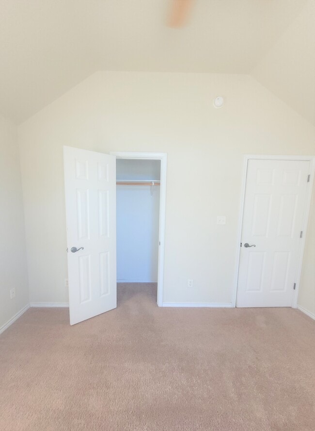 Building Photo - 502 Hood Dr
