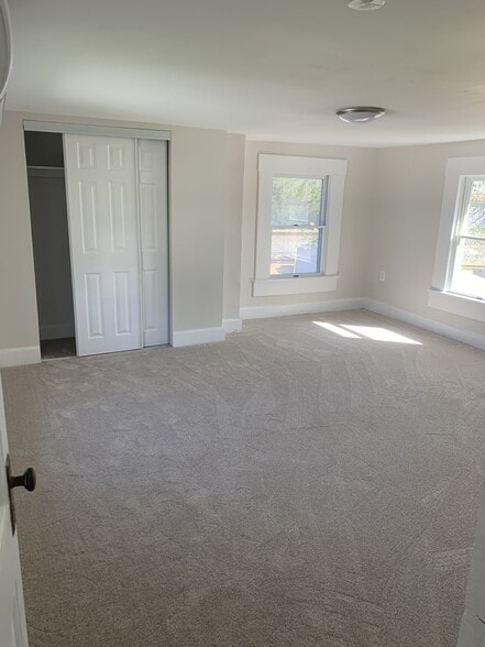 Building Photo - 105 N Franklin St