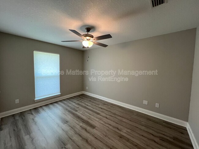 Building Photo - 6937 Trail Ride S