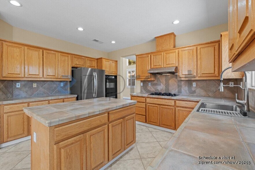 Building Photo - 5361 Mojave Way