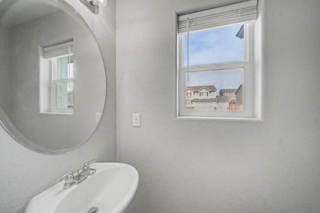 Building Photo - 9515 Bryce Canyon Dr