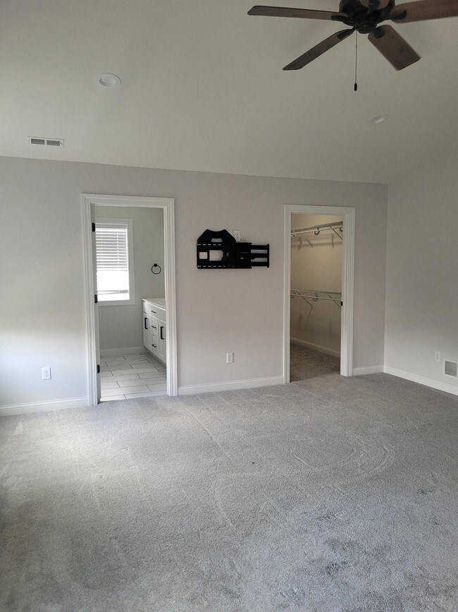 Building Photo - 2404 Grey Fox Trail