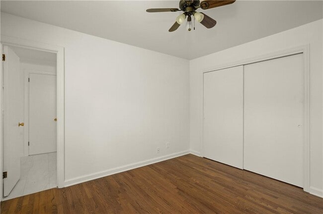 Building Photo - 878 Parkway Dr
